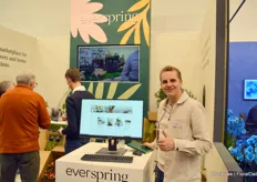 Bas den Hoed with his start-up Everspring, a webshop aiming at shortening/optimizing the chain, meaning it focusses on sending plants straight from the grower to the shop.